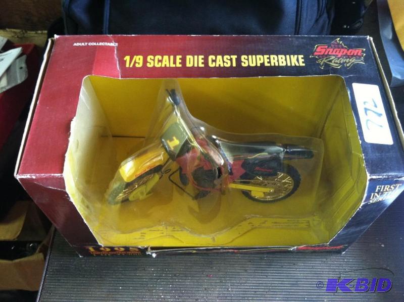 lot 772 image: Snap-on 1995 Die Cast Superbike