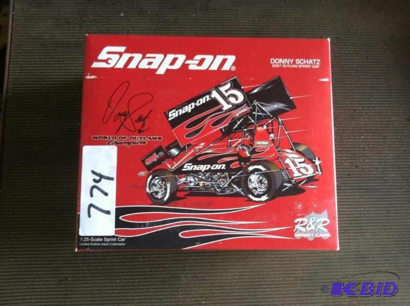 lot 774 image: Snap-on 2007 Donny Schatz  Outlaw Print Car