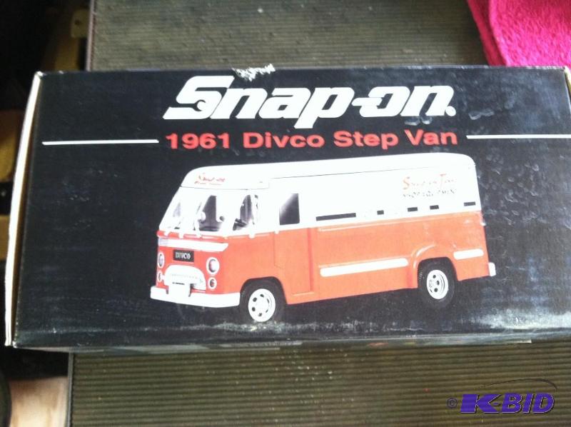 lot 779 image: Snap-on 1961 Divco Step Van Bank