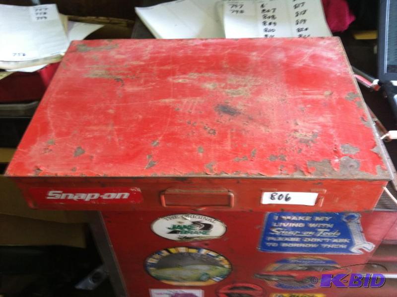 lot 806 image: Snap-on Parts Drawer with inset - used and has rust on top 12 x 18