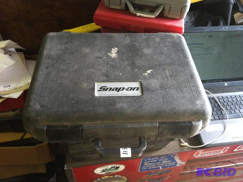 lot 811 image: Snap-on Empty Case PAK621180