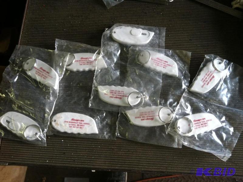 lot 830 image: 10 Snap-on cutters
