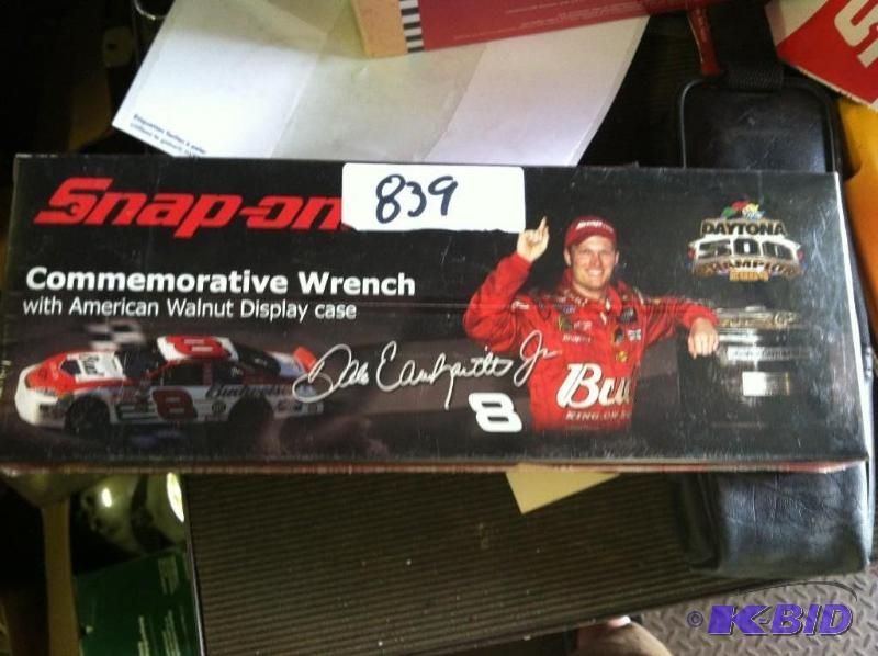 lot 839 image: Snap-on RARE  Earnhardt Jr. Wrench in Walnut Case- NEVER OPENED