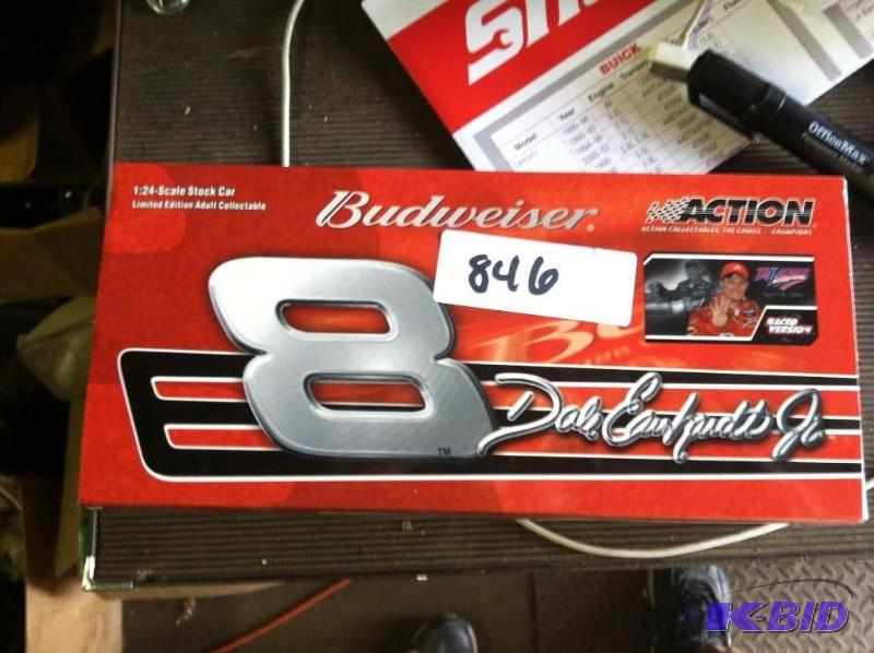 lot 846 image: Dale Earnhardt Jr. 2003 Monte Carlo