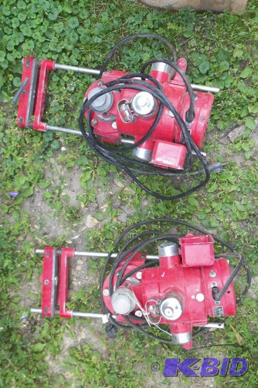lot 861 image: Ford Optical Toe Gauges Set of 2 Model No. ERE900A
