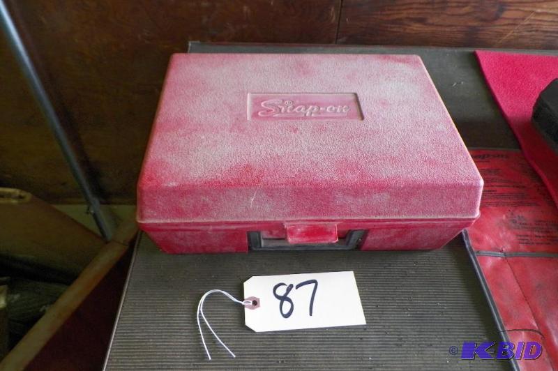 lot 87 image: Snap-on Hammer Drill Case Case Only