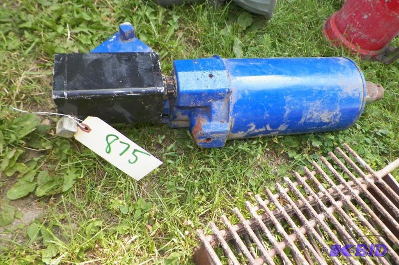 lot 875 image: Part from a 20 ton Hydraulic Lift Blue-Point