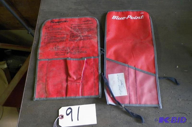 lot 91 image: Snap-on C0410A 4 Piece Battery Kit & Blue-Point Tool Holder Both Empty