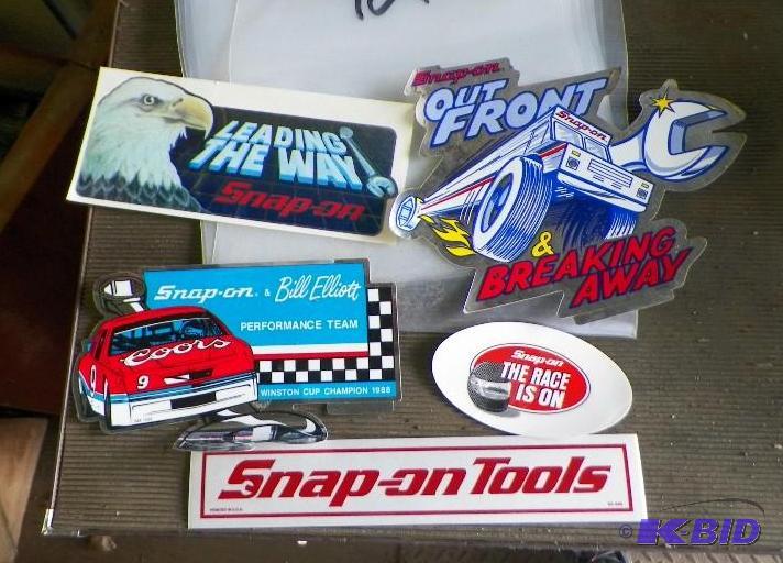 lot 92 image: 5 Snap-on Tool Box Decals