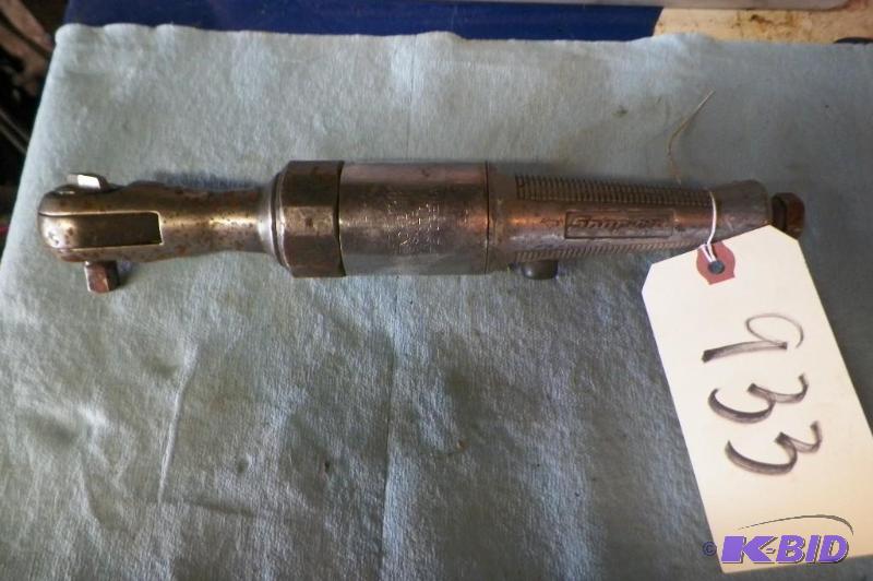 lot 933 image: Snap-on FAR72A Impact Wrench Works
