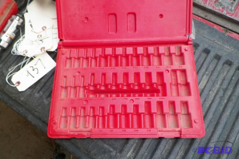 lot 936 image: Snap-on Driver Set Box Case Only