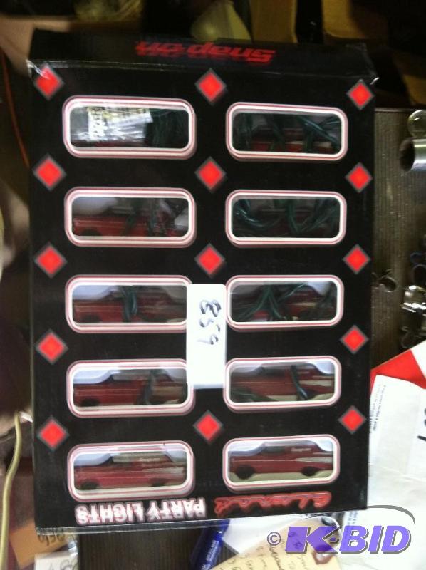 lot 946 image: Snap-on Glo-Mad Party Lights