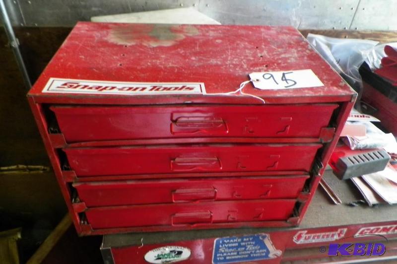 lot 95 image: Red Parts Cabinet. with 4 Drawers  20 Wide x 13 Deep x 15 High.
