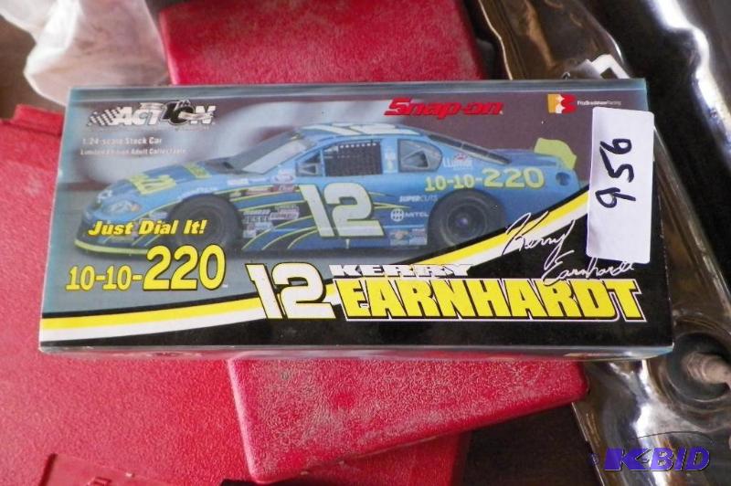 lot 956 image: Snap-on Kerry Earnhardt Car