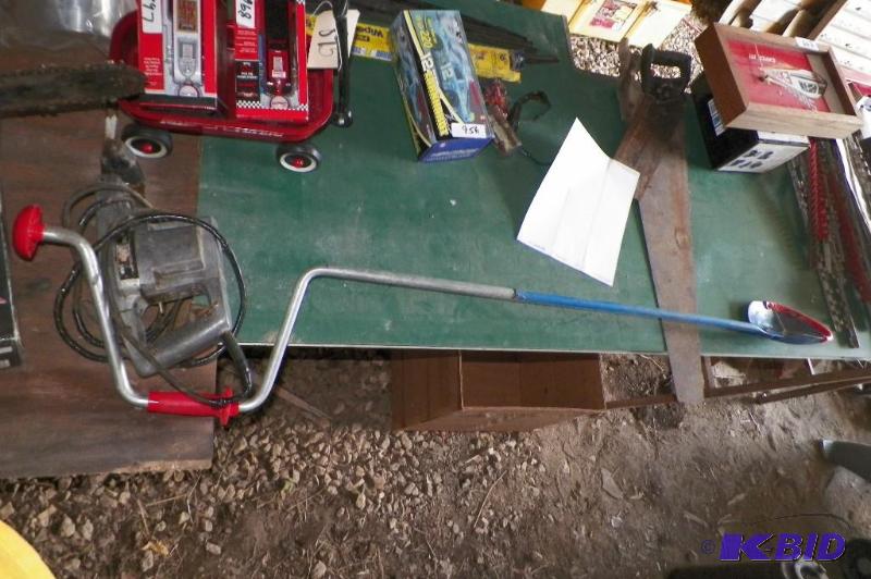 lot 969 image: Ice Auger