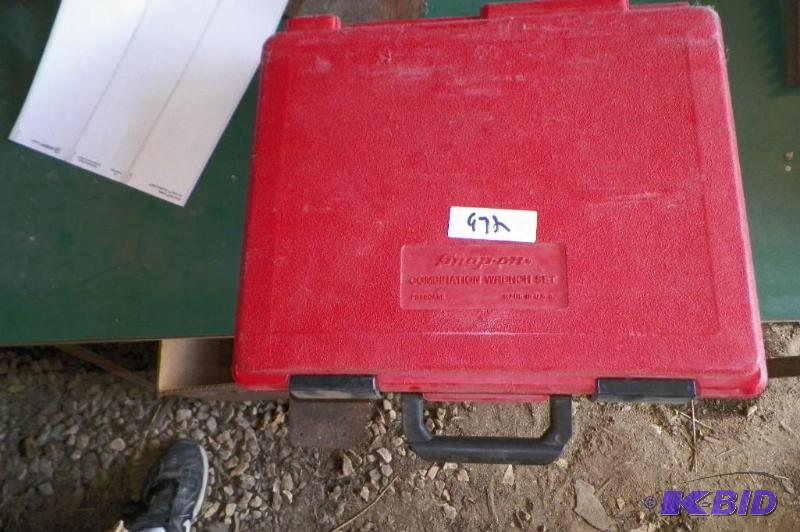 lot 972 image: Snap-on Empty Combination Wrench Set Case Model No. P868