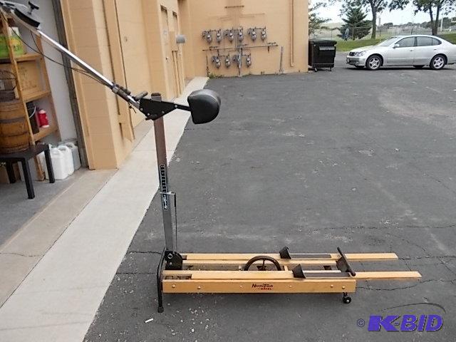 lot 29 image: Nordic Track Excel Ski Exerciser...