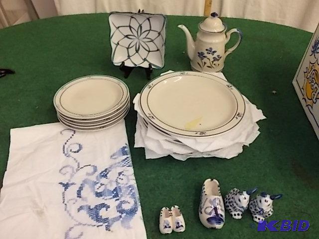 lot 38 image: Scandia Blue Stoneware, Delft Blue Holland Sh...