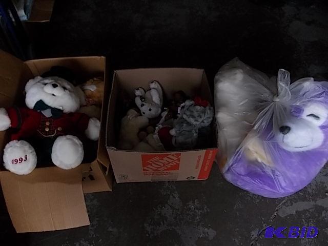 lot 59 image: 2 Boxes & 1 Large&nbspBag&nbspFull Of S...