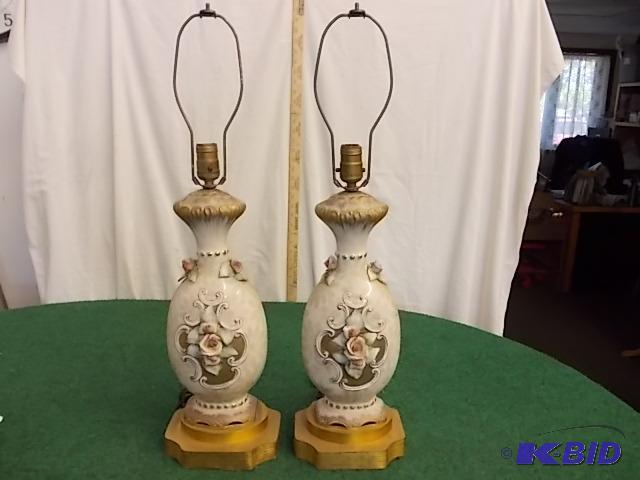 lot 65 image: Pair Of Vintage Lamps (28 in)...