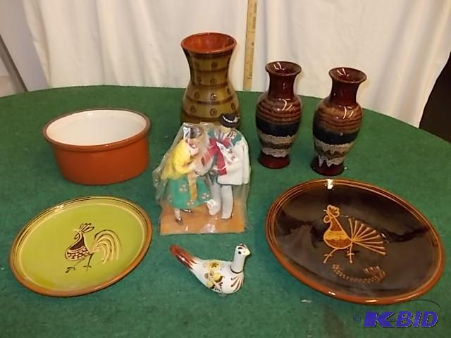 lot 70 image: Lot Of Mexican Pottery...