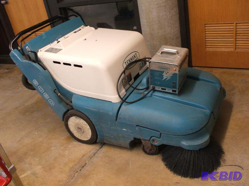 Industrial Sweeper