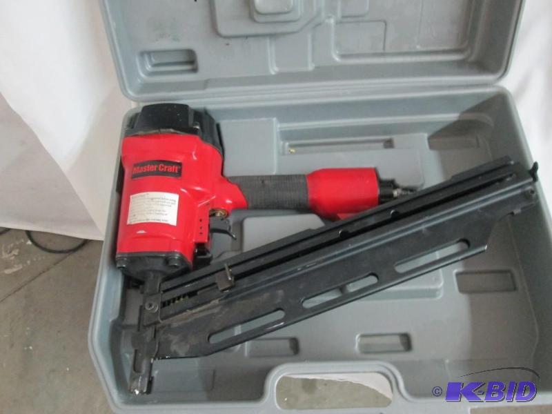lot 14 image: Master Craft Framing Nailer