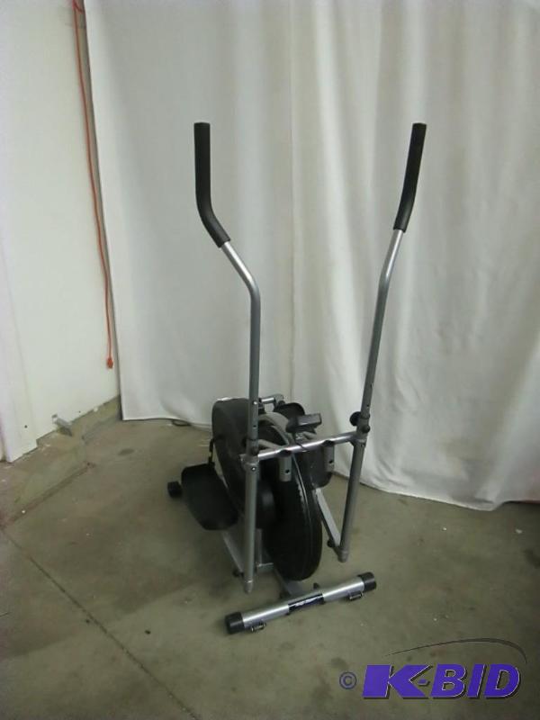 lot 28 image: LifeMax Elliptical Trainer