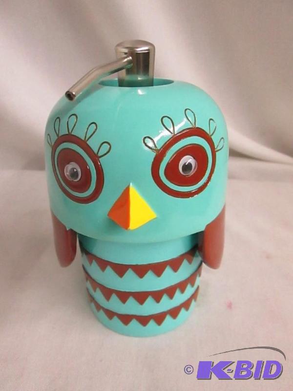 lot 39 image: Give A Hoot Lotion Dispenser