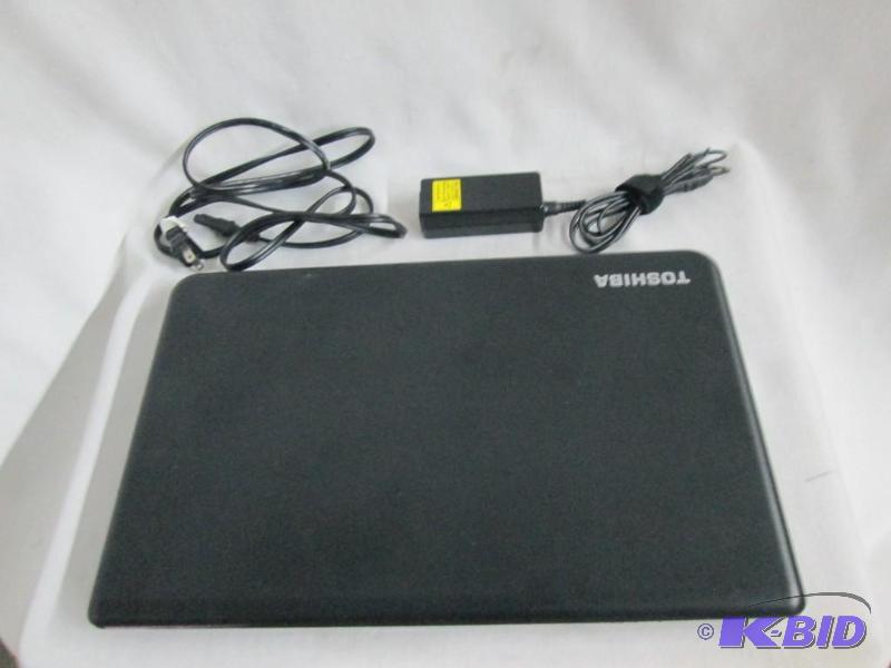lot 4 image: Toshiba Satellite 15.6 4GB Windows 8.1 Laptop