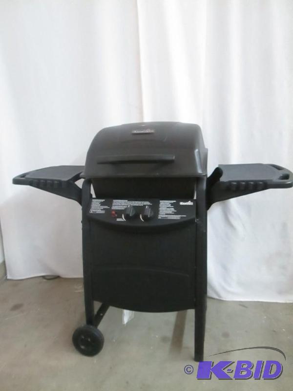 lot 6 image: Char-Broil 26,500 Btu 2-Burner BBQ Grill