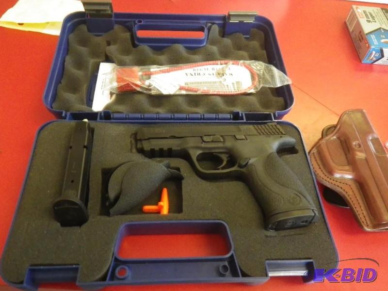 Brand New Smith &amp Wesson M&ampP 9mm pist...