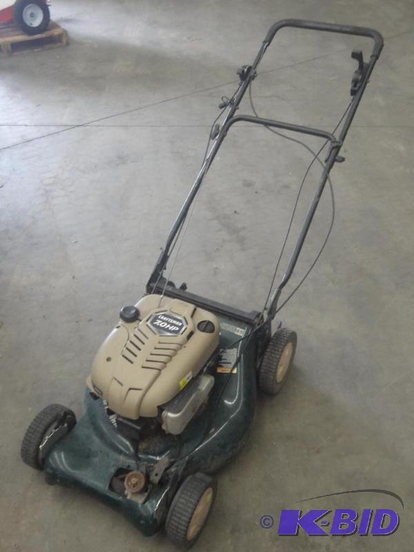 lot 17 image: Craftsman 7HP 21" Mower, Power Drive Whe...