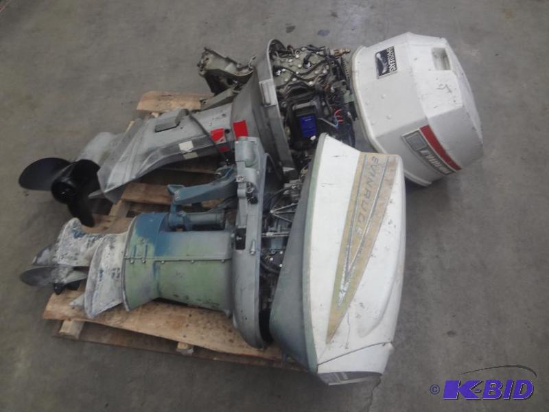 lot 27 image: (1) Evinrude 85HP Outboard & (1) Evinrude...