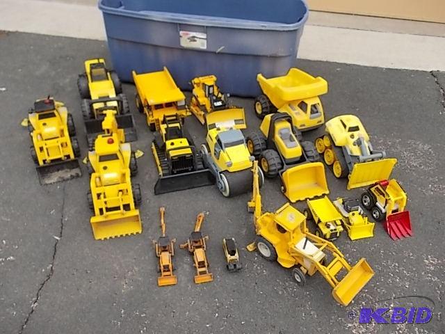 lot 30 image: Large Lot Of Tonka, Cat, Little Tikes & O...