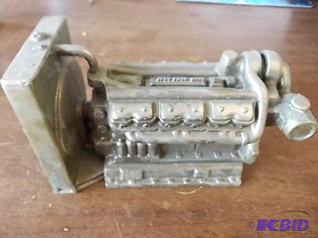 lot 41 image: Cast 12 Cylinder Motor Replica - 6 in...