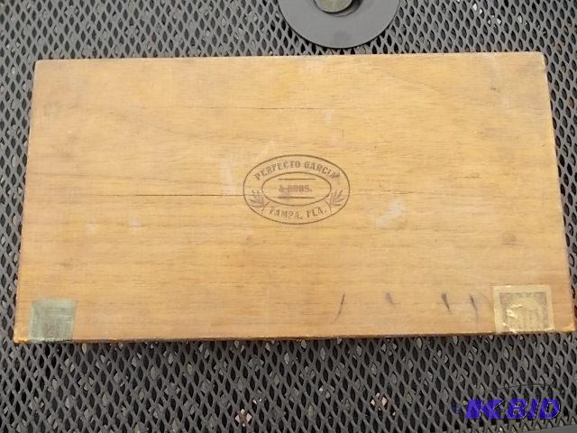 lot 46 image: Vintage Wood Cigar Box...