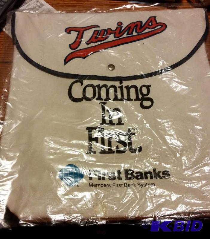 Vintage Minnesota Twins and First Bank Tote...