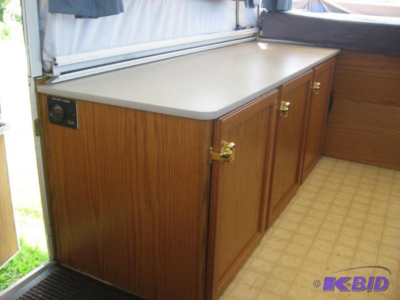 1998 Starcraft Starflyer Pop-Up Camper | Lowry Vehicles #9