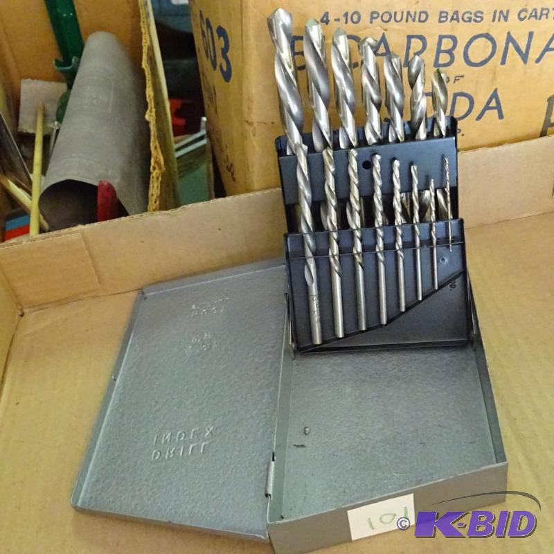 lot 101 image: Drill bit set...