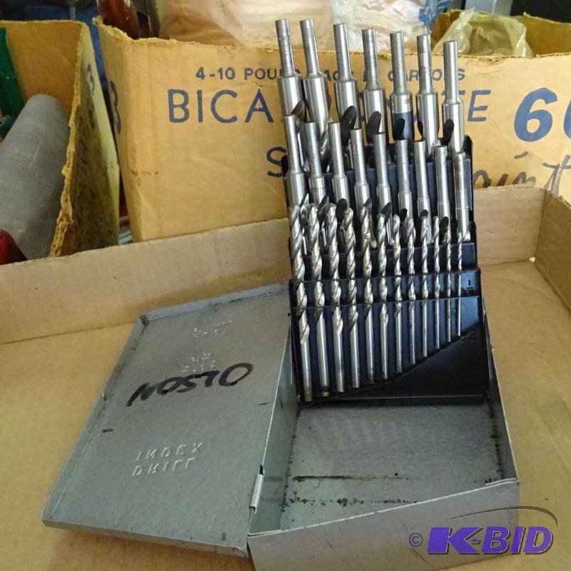 lot 105 image: Drill bit set...
