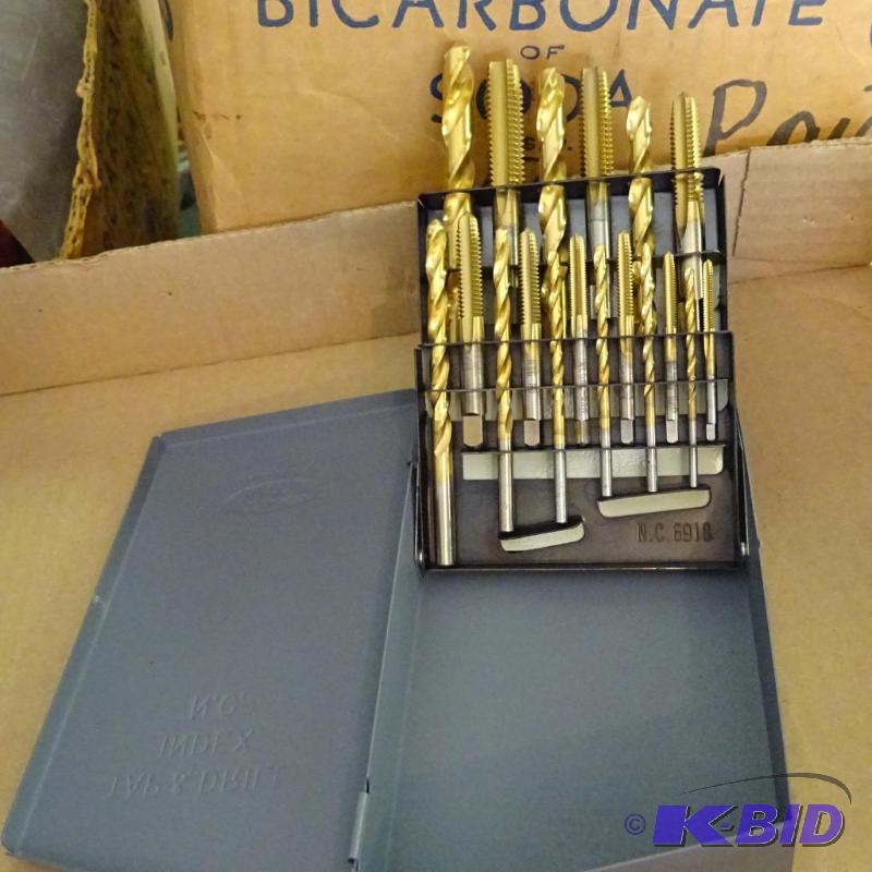 lot 106 image: Drill bit set...