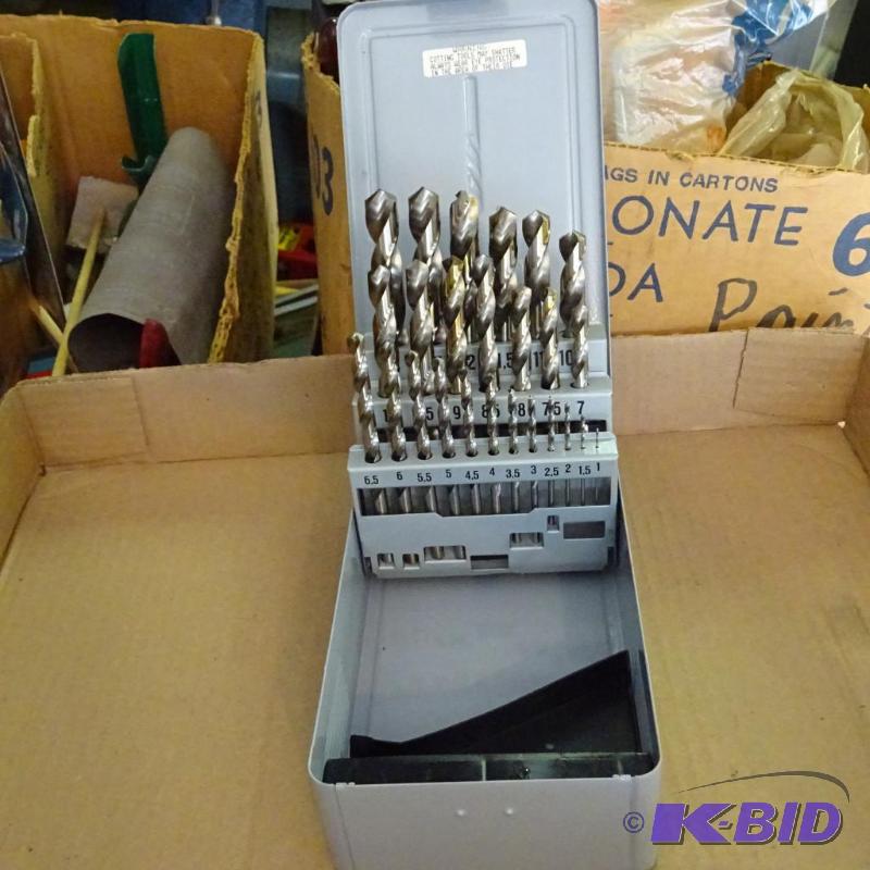 lot 109 image: Drill bit set...
