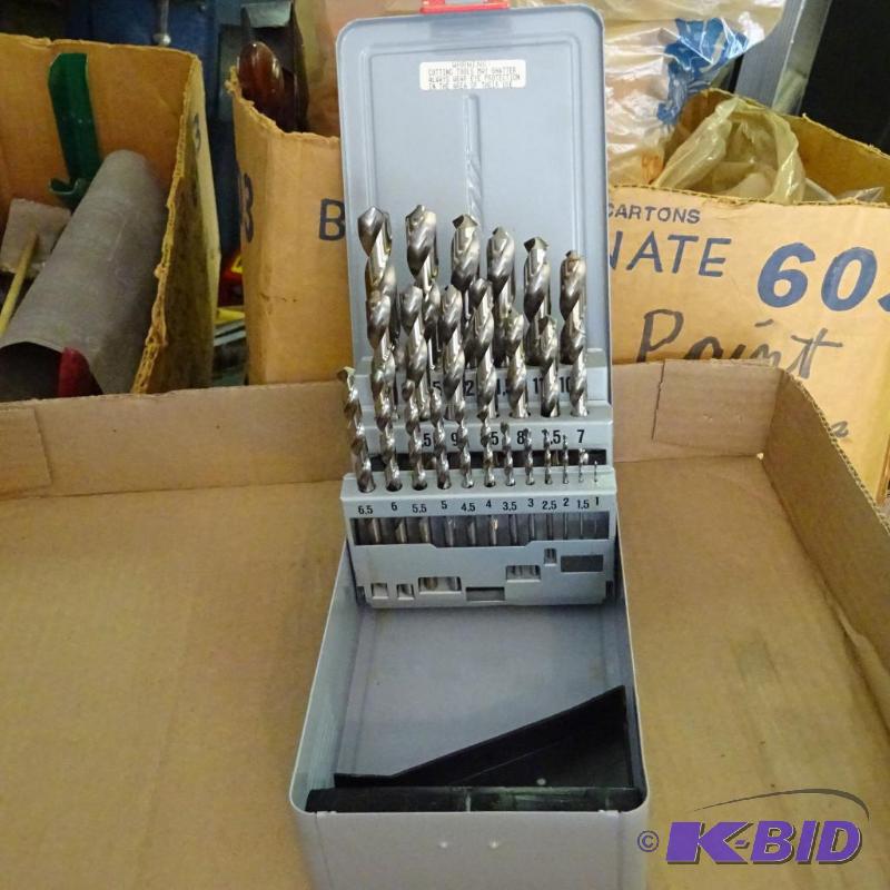 lot 113 image: Drill bit set...