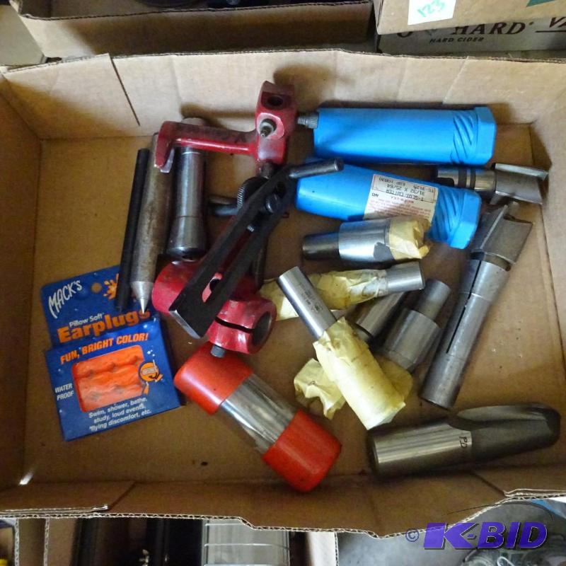 lot 119 image: Misc. end mills...