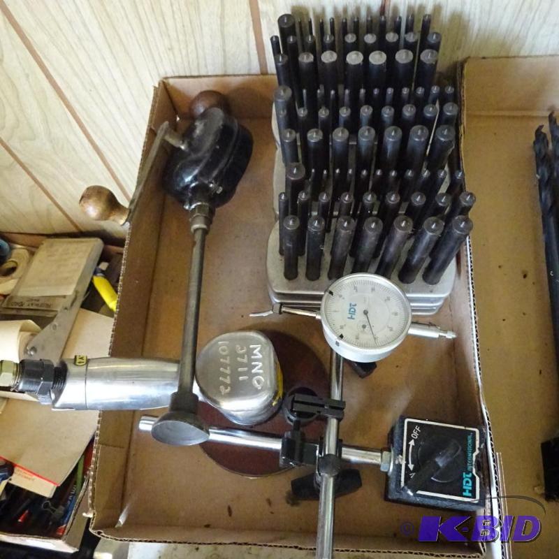 lot 122 image: air DA sander. Value lapper. Dial indicator a...