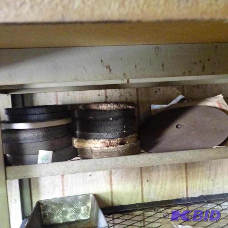 lot 190 image: Grinding wheels and disks...