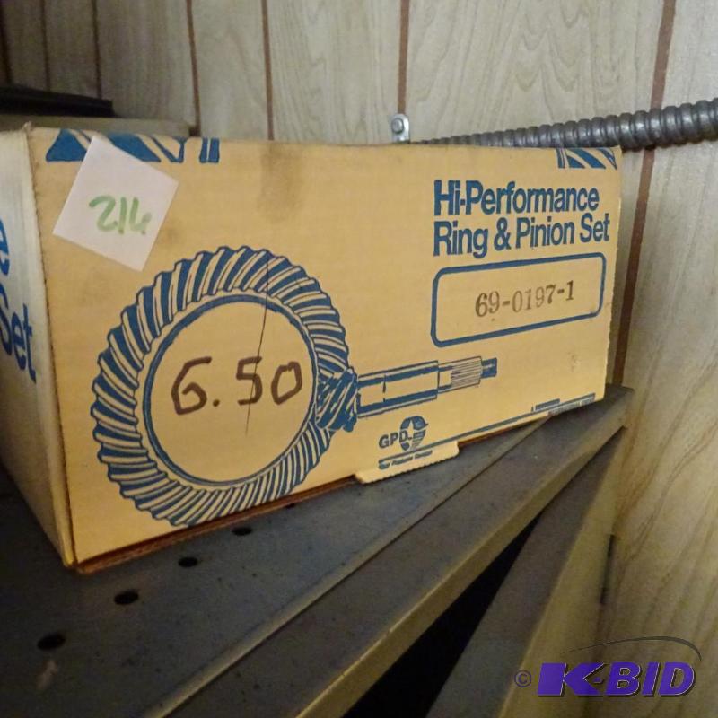 lot 216 image: Ring and pinion set 6.5...