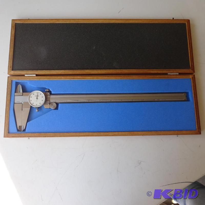 lot 22 image: canon caliper...