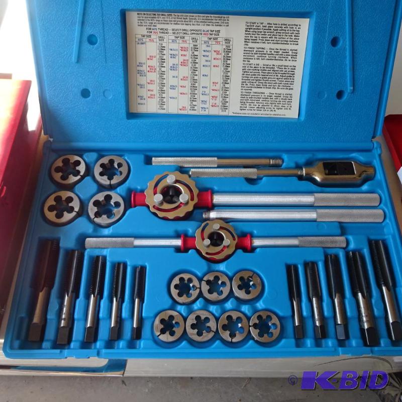 lot 25 image: Blue point metric tap and die set. TD 99117A....